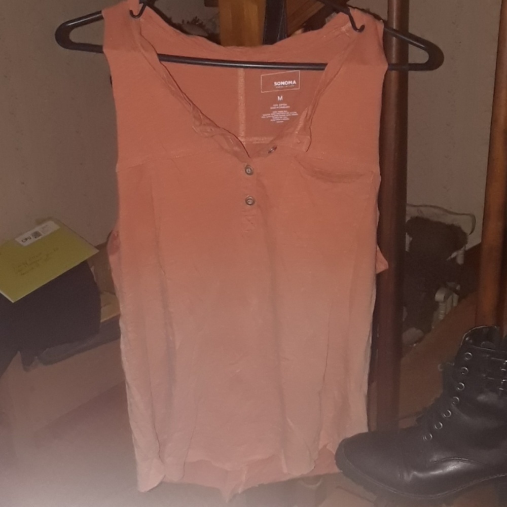 5 hour sale! distressed tank top // rust